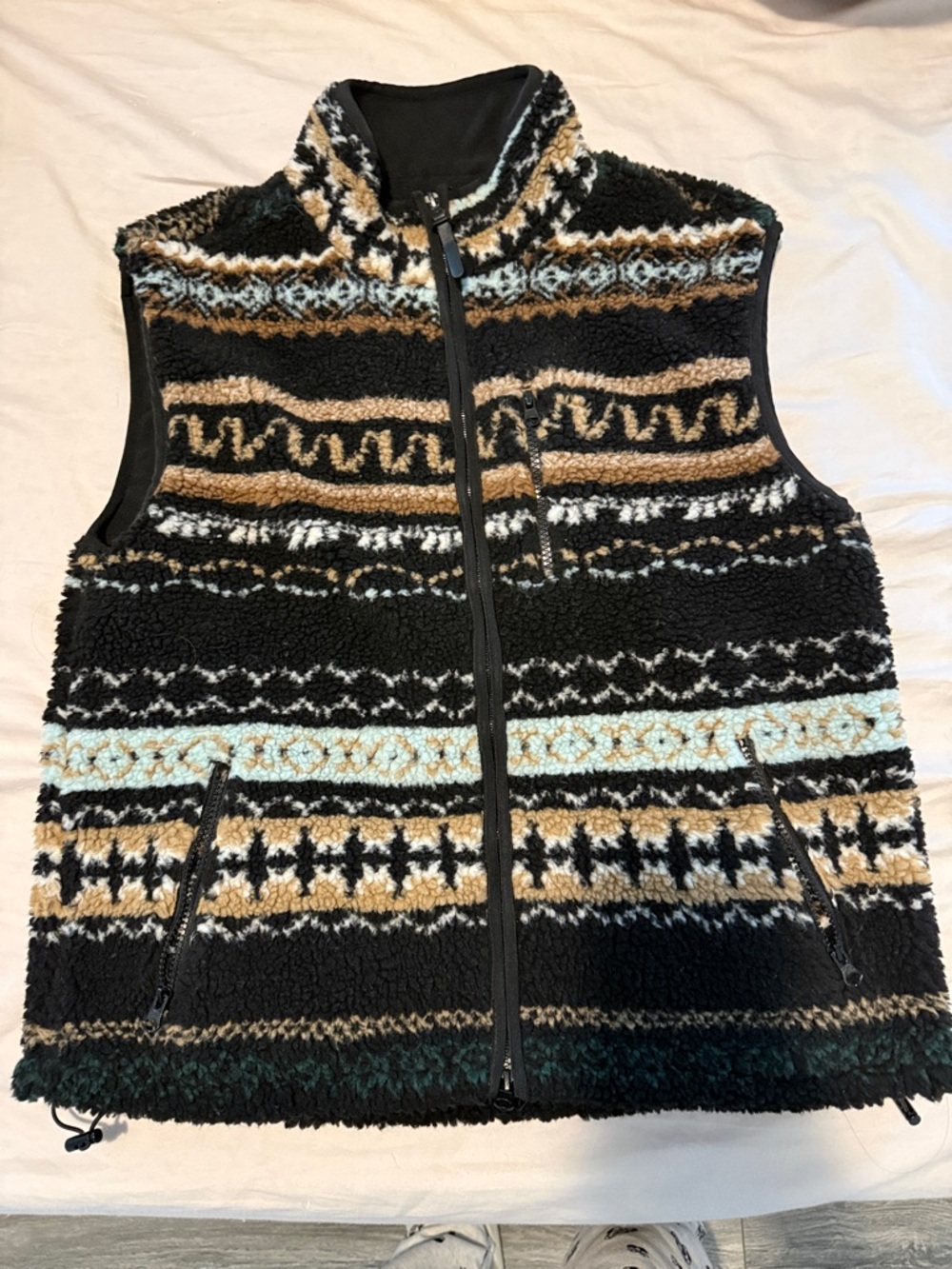 Sherpa Fleece Zip Vest in Black, Cream & Tan